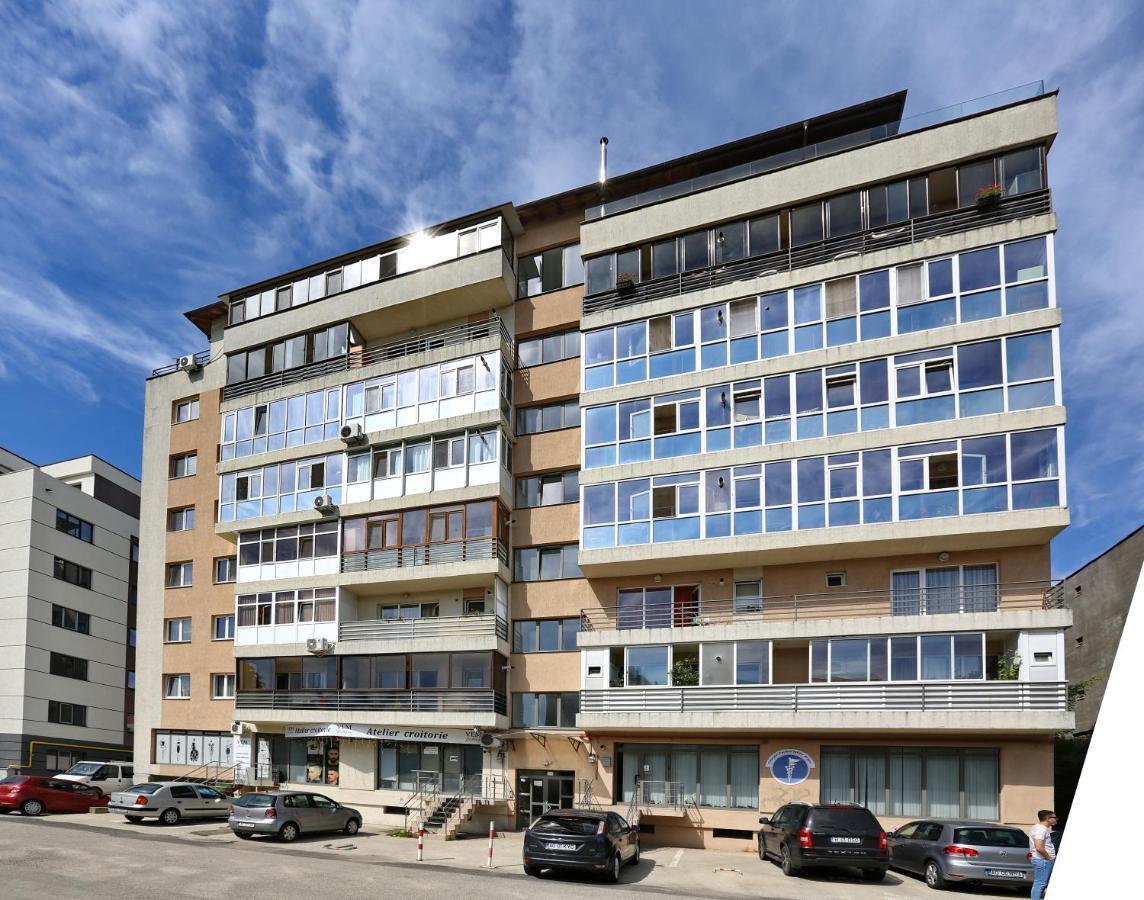 Апартаменты Bloc Izvor Питешти Экстерьер фото